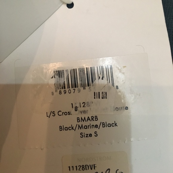 Diane von Furstenberg Cross Over Velvet Blouse - Picture 8 of 8